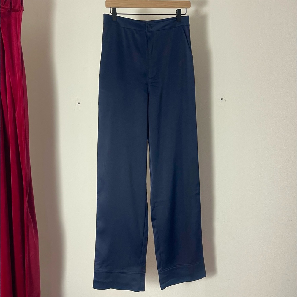 NWT Kendall + Kylie Silky Pants Size 4/6 High Rise Wide Leg Navy Blue Color